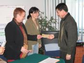 Umerov Enver odbiera swój dyplom